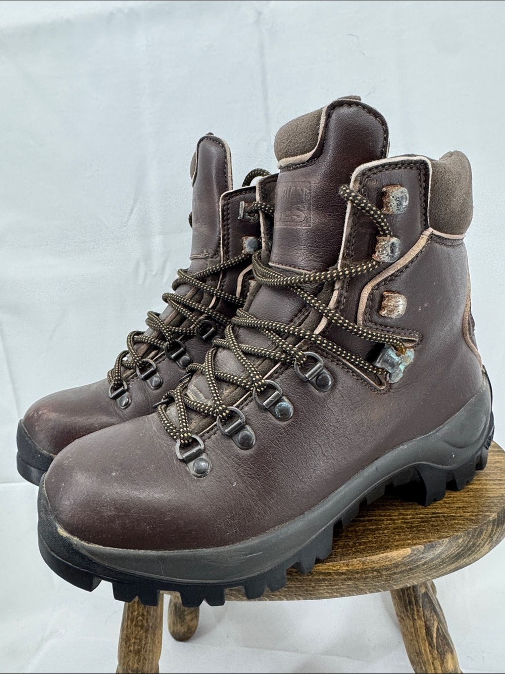 Vegetarian Shoes Womens Vegan Hiking Boots, Made in Italy, sz 37